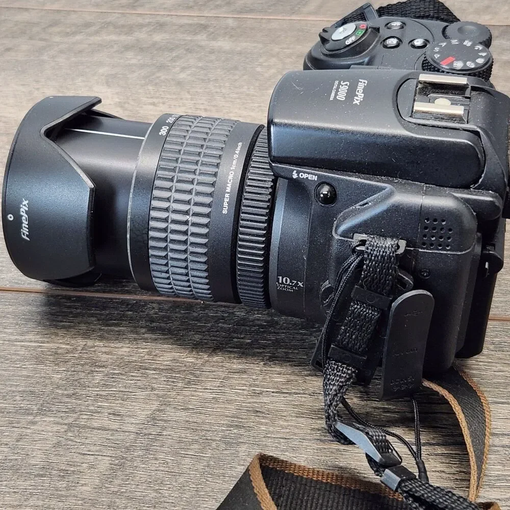 Fujifilm finepix s9000